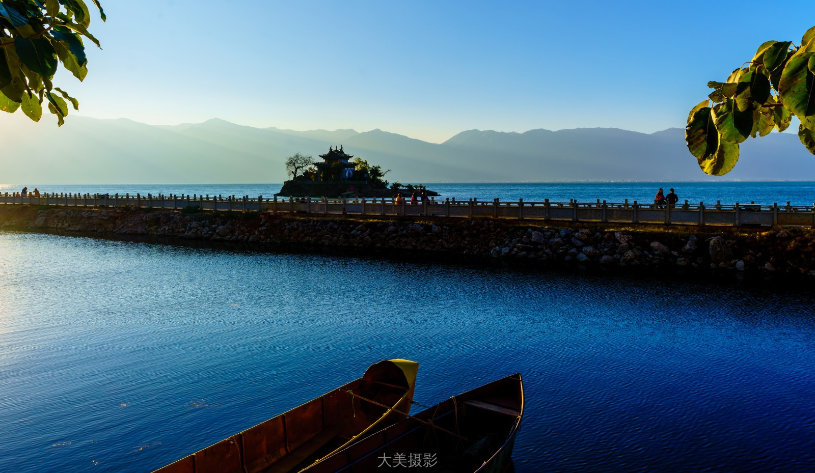 《夜泊枫桥》王晓雯.jpg